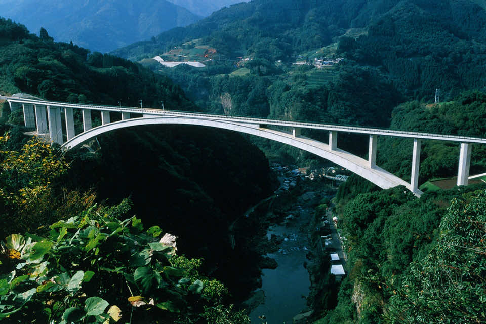 ふるさと農道松の木地区 天翔大橋